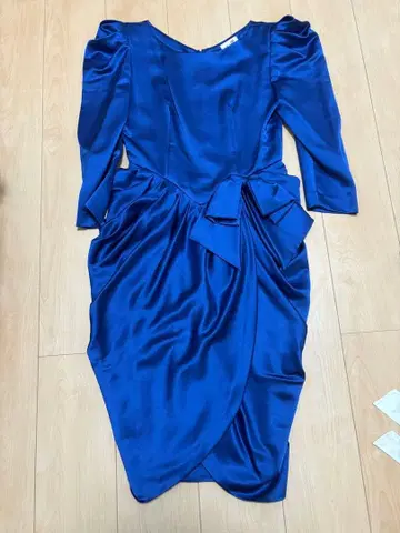 네이비 블루 랩 스타일 드레스