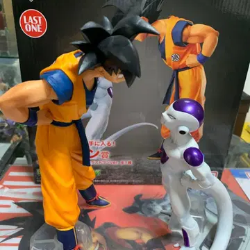 드래곤볼 손오공 프리저 피규어