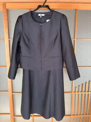 INFINE 네이비 세레모니 원피스 수트