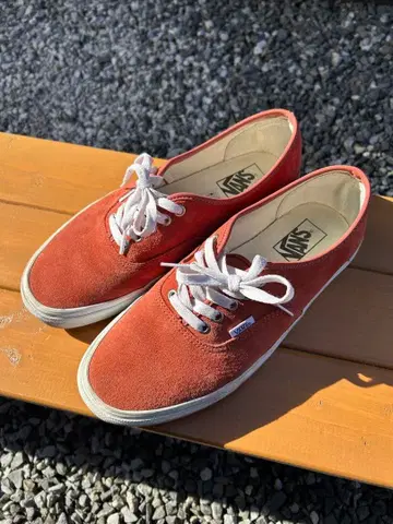 Vans 오센틱 오렌지 스웨이드 로우컷 스니커즈