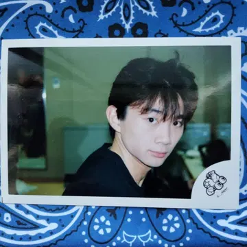 우츠미 코지 공식 사진