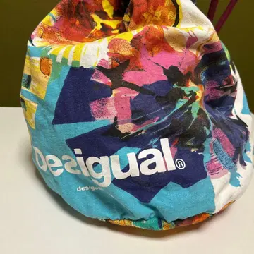 귀엽고 세련된 Desigual 대용량 컬러풀 숄더백