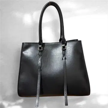 티나 조준 블랙 2way 핸드백 새상품급