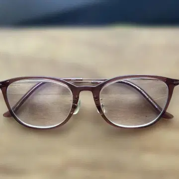 Zoff 브라운 오벌 프레임 안경 케이스 포함