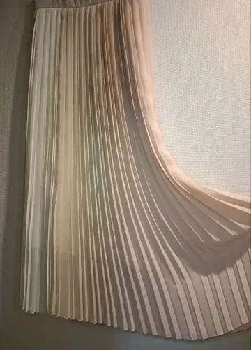 투모로우랜드 보르지 그라데이션 플리츠 롱 스커트