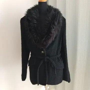 마누슈 페이크 퍼 하프 코트