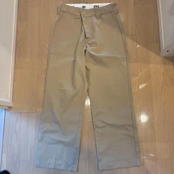 874 오리지널 핏 베이지 치노 팬츠