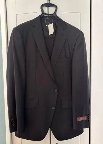 블랙 스트라이프 비즈니스 정장 2버튼 미사용 새상품