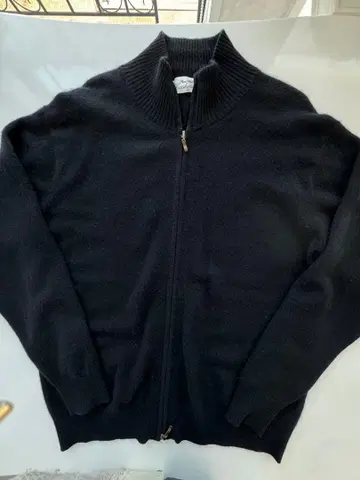 퓨어 화이트 캐시미어 더블 집업 니트