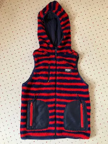 XGIRL 후드 부착 플리스 베스트 빨간색 네이비 스트라이프