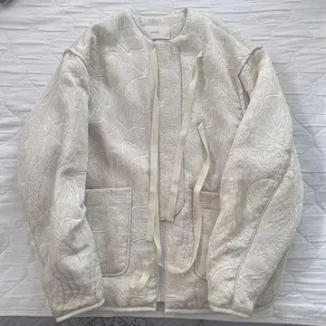 todayful Jacquard Piping Blouson 에크루 36