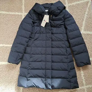 택 포함 새상품 a.v.v 후디드 미디 다운 코트