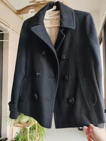 블랙 더블 브레스트 피 코트