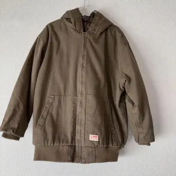 후드 부착 올리브색 집업 자켓