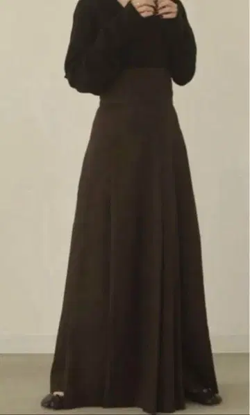 Louren 로렌 pleats flare long skirt