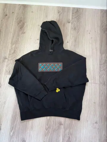 기하학 패턴 블랙 후드티 L 사이즈