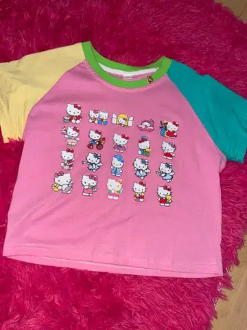 헬로키티 프린트 반팔 T셔츠 치비T 갸루 Y2k