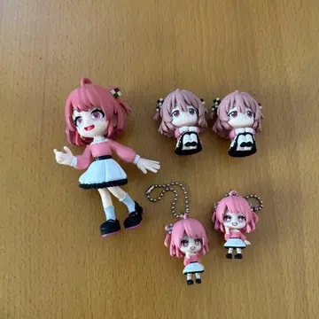 컬러풀 피치 노아 피규어