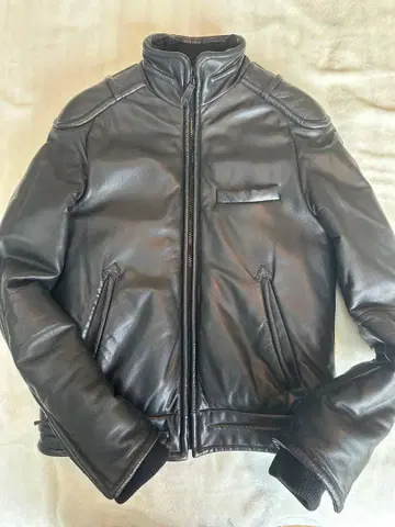 블랙 가죽 자켓