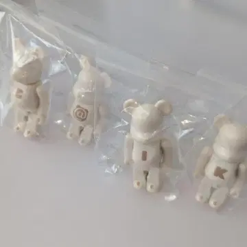 [ 시리즈 47 ] 베이직 BE@RBRICK 베어브릭 4체