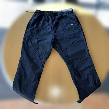 NEW ERA 블랙 팬츠