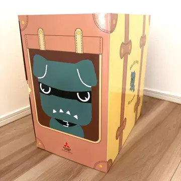 미쓰비시 데리마루. 봉제 인형 그린 카키