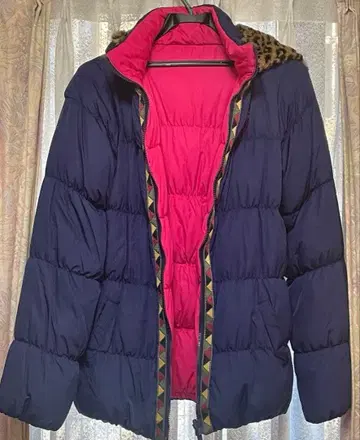 ROXY 레오파드 무늬 후드 부착 다운 자켓 리버서블 네이비/핑크