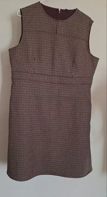 브라운 체크 무늬 슬리브리스 원피스 XXL 유니클로