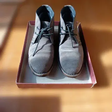 히로미치 나카노 그레이 스웨이드 레이스업 부츠