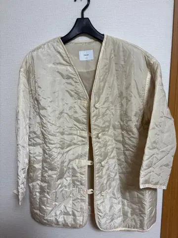 새상품 Discoat 아이보리 퀼팅 자켓