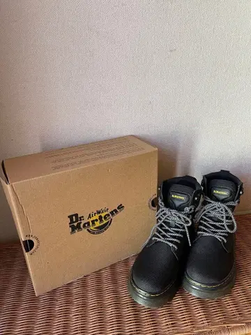 Dr. Martens AirWair 부츠