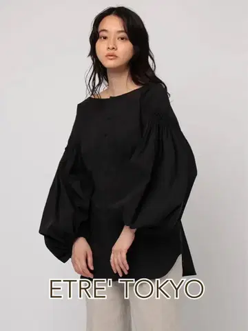 새상품급 ETRE TOKYO 백 카슈쿨 블라우스 BLACK