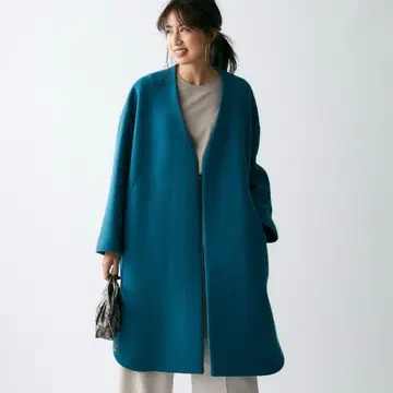 Mila Owen 드롭 숄더 셔츠 커브 노카라 코트 사이즈 1