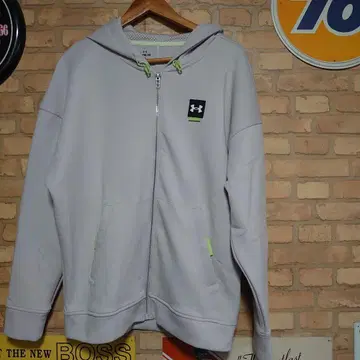 언더아머 라이트 그레이 후드티