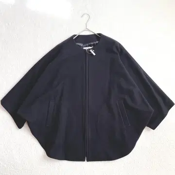 BEARDSLEY 비어즐리 판초 코트 노카라 울 네이비