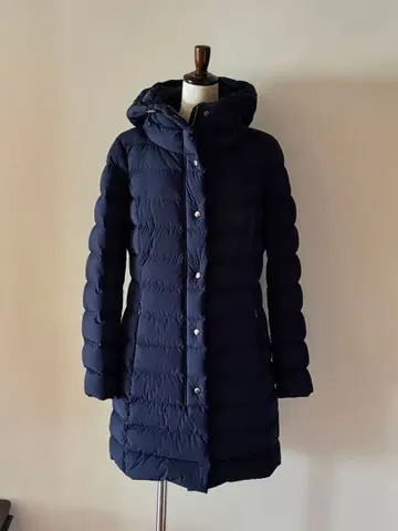 [ 새상품급 ] Cape Horn 네이비 다운 자켓