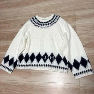 타미힐피거 페어아일 패턴 오버 사이즈 크루넥 스웨터