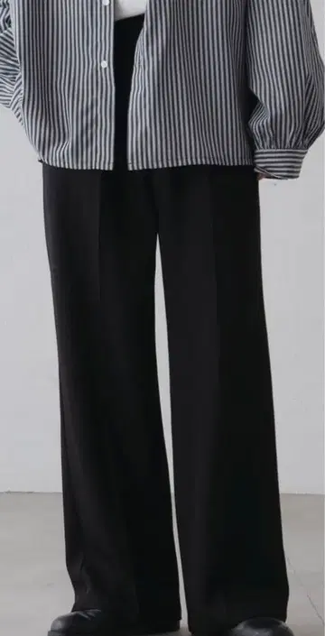 epnok 스트레이트 칼라 슬랙스 팬츠 블랙