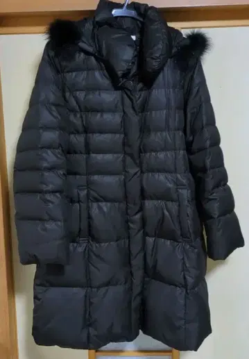 롱 다운 자켓 블랙 후드 부착