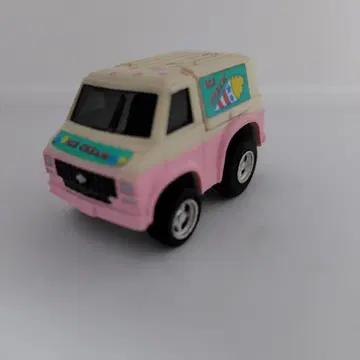 쵸로Q 소프트 아이스크림 가게 시보레 밴 MADE IN MACAU 마카오