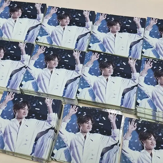 엑소,방탄BTS 스티커 대량처분