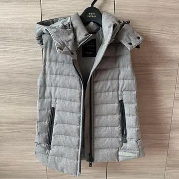 TATRAS 그레이 후드 부착 다운 베스트