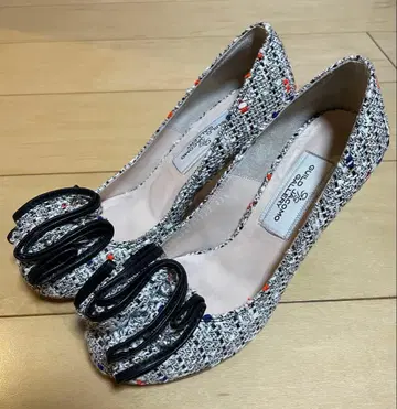 모드 에 자코모 펌프스 23.5cm