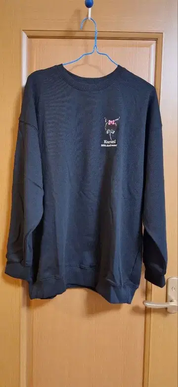 [ 가격 인하 재판매 ] 쿠로미 20주년 자수 트레이닝복 3L