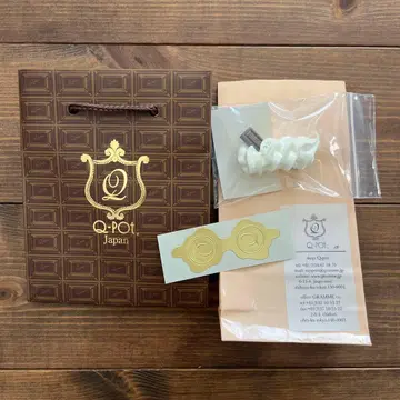 Q-pot. 브로치 휘핑 크림 초코 쇼핑백 포함
