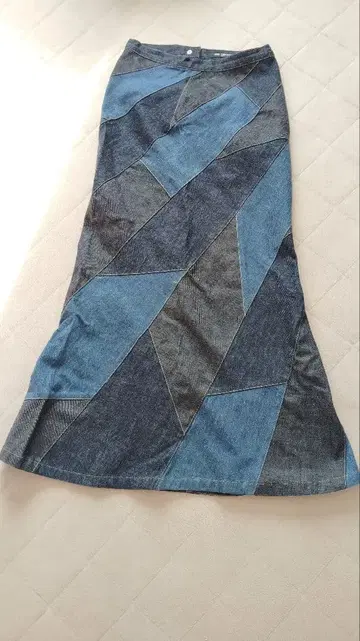 오존 커뮤니티 데님 패치워크 스커트 90년대