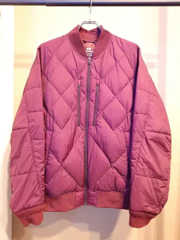 UNIQLO 리사이클 하이브리드 다운 자켓 빨간색 WINE XL