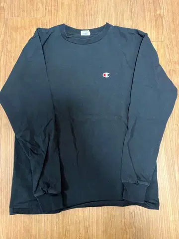 Champion 블랙 긴팔 T셔츠 S사이즈