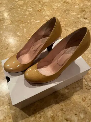 KariAng 베이지 하이힐