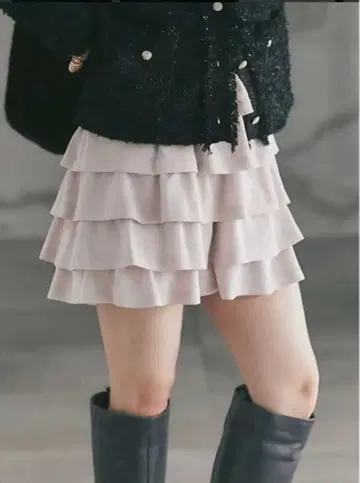 [ La boutique BonBon ] 티어드 숏팬츠 ( pink )